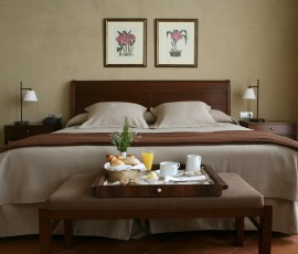 (3)08-01-hotel-bremon-cardona-junior-suite